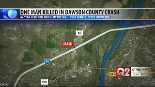 Man dies in crash near Glendive