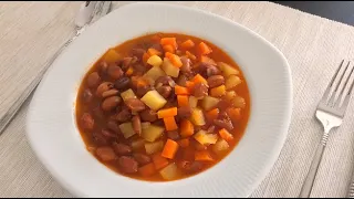 Tam ölçüyle Barbunya Yemeği Malzemeler 2 su bardağı kuru barbunya yada taze barbunya 4 yemek kaşığı . 