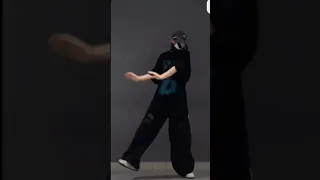 رقص كوري تصميمي    تابعوني   دندنها