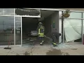 Driver crashes into hair salon in Austintown