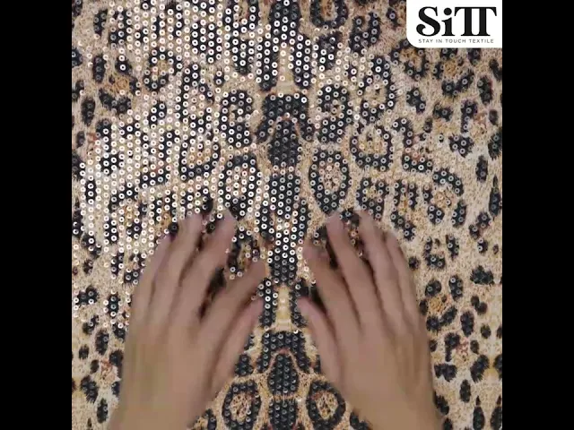 ผ้ายืด ลายเสือ [เลื่อม]