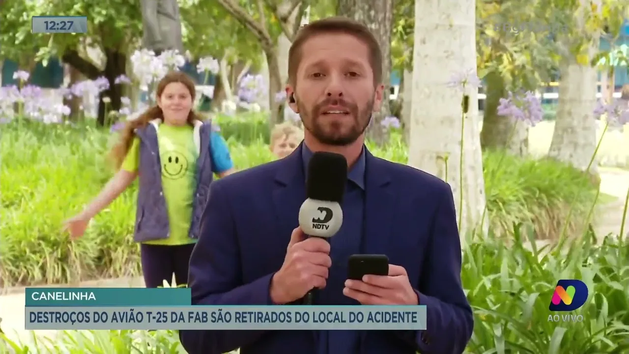 Destroços do avião da FAB são encontrados em região de mata na Grande Florianópolis