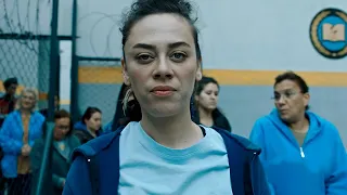 بتعرف إن الى قتلت بنتها مسجونه معاها فى نفس السجن فبتنتقم منها بطريقة ذكية 