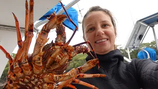 Call me the LOBSTER HUNTER – Free Range Sailing Ep 137