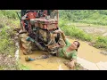 Download Lagu Agricultural vehicles transport timber on extremely dangerous and difficult roads