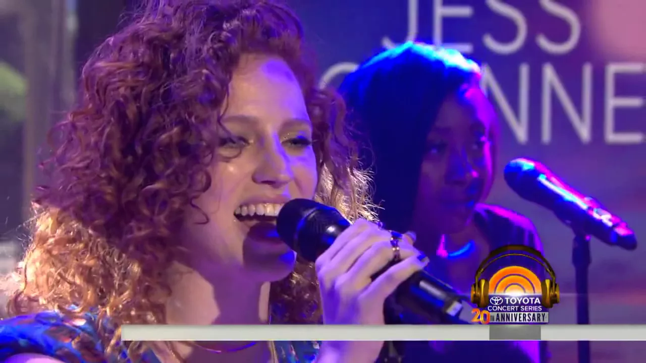 Jess Glynne - Hold My Hand (Live on Today Show)
