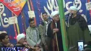سألت النوم فقلت له تعالى زرنى لحظة وأنوي ارتحالا  فقال لي أترضي لي أن أمر بجفن مضنى فيأخذنى الغرام و دندنها
