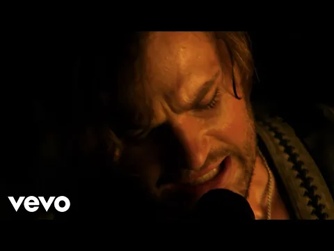 Download MP3 Kings Of Leon - Sex on Fire (Official Video)