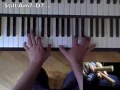Download Lagu How to play Cha-cha-chá on the piano - Montuno Tutorial #5