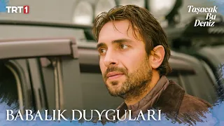Adil, Eleni'yi korumaya çalışıyor - Taşacak Bu Deniz 6. Bölüm