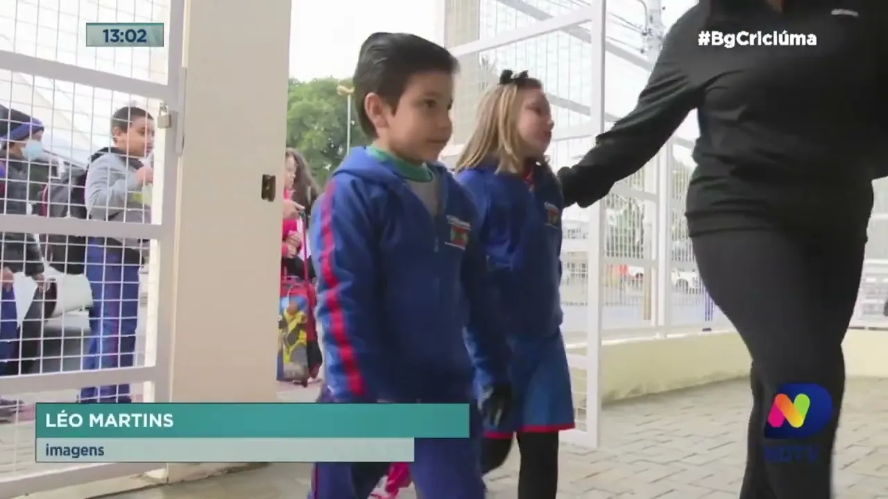 Após incêndio, atividades são retomadas em escola de Criciúma