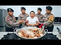 Download Lagu Surabaya: Ibu 60 Tahun dan Siang Mengerikan Saat Menantunya Membawa Sebuah Panci Daging Aneh