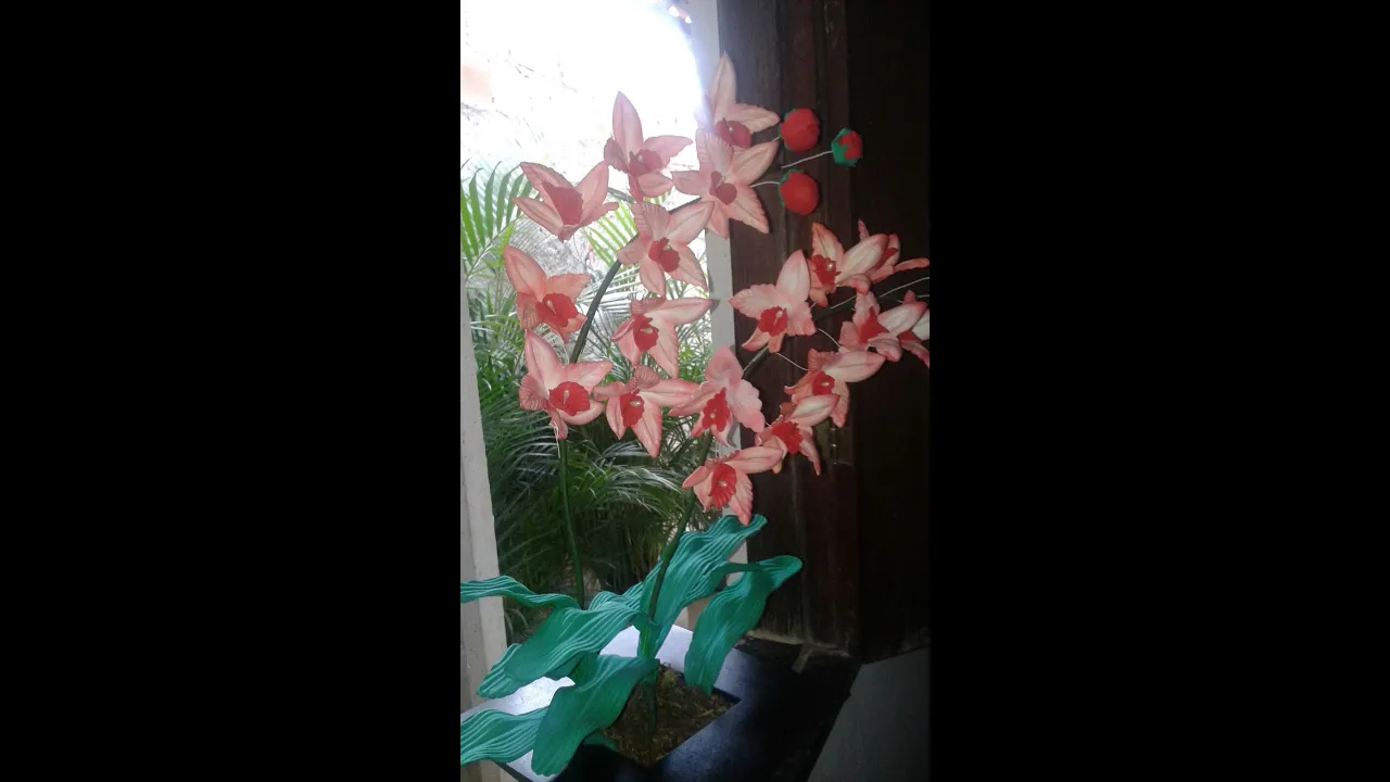 CURSO DE FLORES EM EVA: ORQUÍDEAS