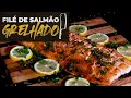 Download Lagu Salmão suculento grelhado na churrasqueira