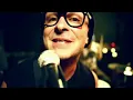 Travis Barker - Saturday Night ft. Transplants, Slash