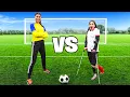 Download Lagu KRUKKEN vs GEEN KRUKKEN VOETBAL CHALLENGE (ANNA vs CELINE) #670