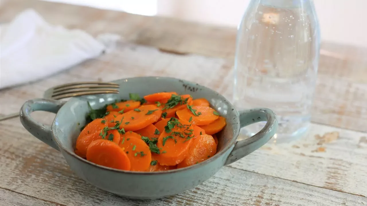 French Vichy Carrots: Carrots Cooked in Sparkling Water