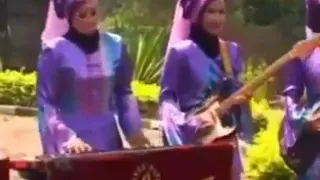 qhosidah bingung nida ria