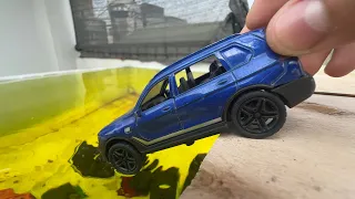 Cars Fall In The Water Welly Cars