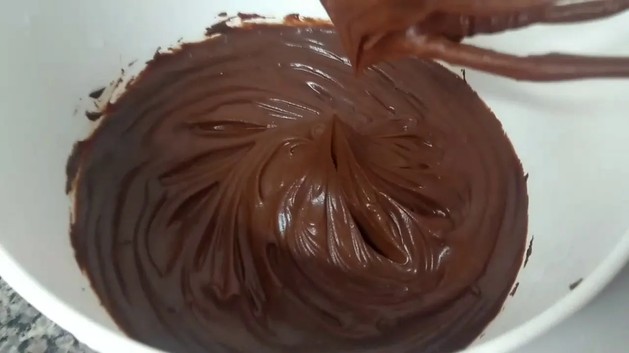 Faça bolos deliciosos e lindos com essas dicas simples para decorar bolos As Melhores Receitas: http. 