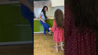 كلاسيكية النوع مونيكا أبي Moni Lina серияюмора 