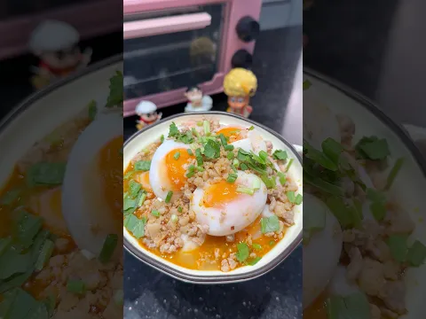 Tomyum trứng lòng đào béo ngậy chua cay hao cơm lắm