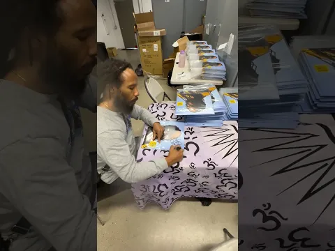 Signing copies of BRIGHTSIDE for TalkShopLive who Iβm joining 2MORO (6/2) for a live chat at 4p PT!