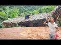 Download Lagu Ibu tunggal dan anak laki-lakinya yang berusia 2 tahun berjuang sendirian menghadapi hujan lebat dan