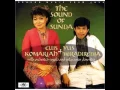 Download Lagu Euis Komariah \u0026 Yus Wiradiredja - Bulan Sapasi
