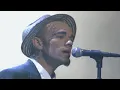 Download Lagu R.E.M. - Everybody Hurts/Drive (MTV: 1993 VMAs)