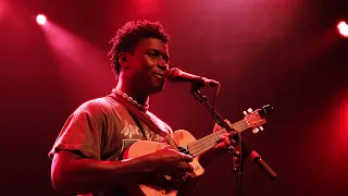 mon rov a heavy foot live in denver 