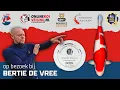 Lagu Op bezoek bij Bertie de Vree: geweldige vijver, koi en Breeders Mature A