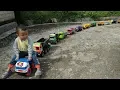Download Lagu Mainan Mobil Truk - Mobil Konstruksi, Molen, Semen, Pasir - Belajar Warna Bahasa Inggris