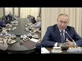 Download Lagu Frente a las madres de soldados rusos, Putin asegura que comparte su \
