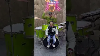 عزيز ميش عوز يقوم من علي الدرامز شوفو رد فعل شارون درامز  عزيز ميش عوز يقوم من علي الدرامز شوفو رد فعل شارون درامز
