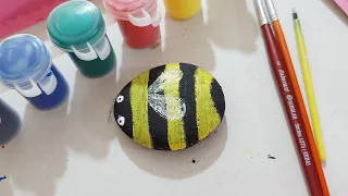How to draw a bee on a stone