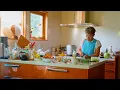 Download Lagu Hoe mijn 67-jarige moeder gasten verwelkomt – Koken en tuinieren op het Japanse platteland