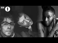 Basement Jaxx -  Romeo (feat. Kele Le Roc) (Radio 1 Live Lounge 2009)