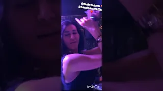 رقص نادين الراسي وهي سكرانه   دندنها