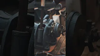 New Windlass, check out the extra long episode about our sails, chain and windlass setup!