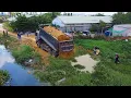 Download Lagu Incredible Landfill!! Start Filling Land In Deep Lake Use Bulldozer D31A Pushing Soil \u0026 25tON Truck.