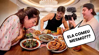 TROUXE AS COMIDAS INSANAS DA CHINA PRA MINHA FAMÍLIA PROVAR!