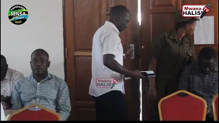 DIWANI ATIMULIWA KWENYE KIKAO CHA BARAZA LA MADIWANI KISA UTOVU WA NIDHAMU 