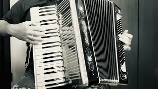 Erika Accordion 戦前のドイツ製アコーディオンで弾く エリカ 
