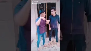 صحبي خلي بالك الطريق مليان افاعي    دندنها