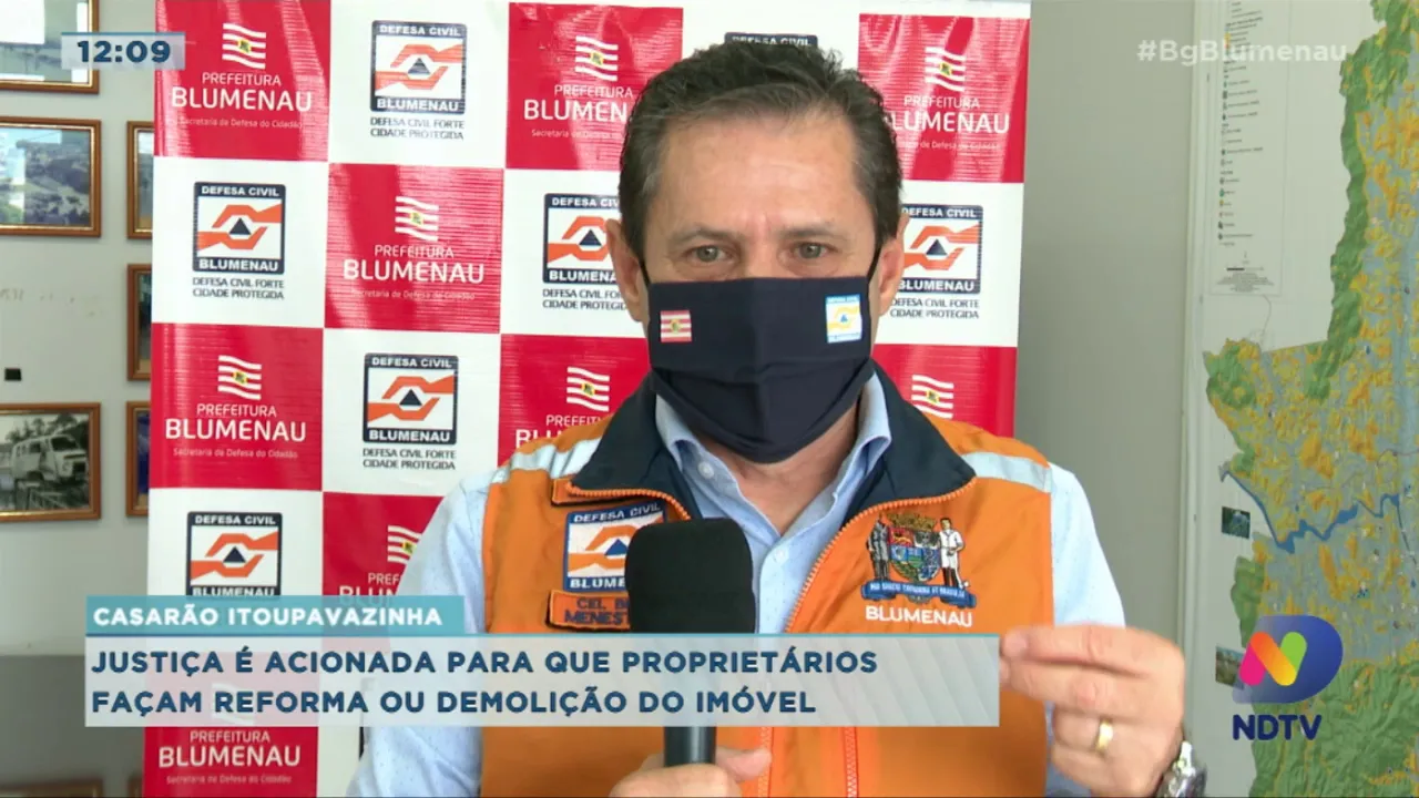 Casarão histórico de Blumenau que perdeu telhado com as chuvas terá que ser reformado ou derrubado