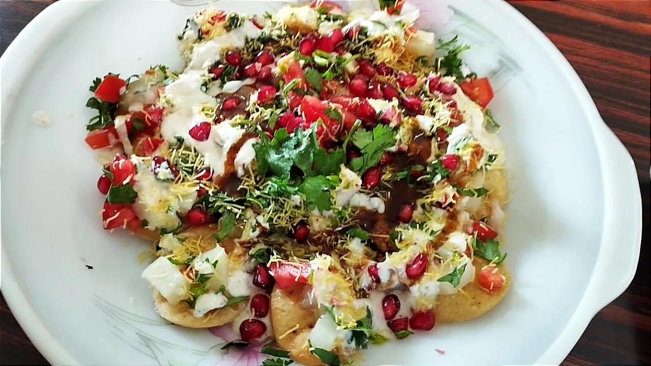 Easy & tasty Dahi Papdi Chaat recipe    at Home  Ghar me Papdi Chaat banane ki full recipe