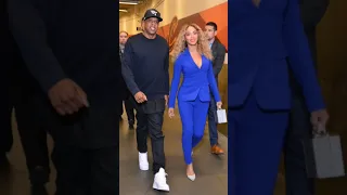 Top 10 Chansons Les Plus Connues Du Monde Eminem Michaeljackson Johnlennon Beyonce Jayz Beatle 