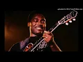 Lagu George Benson - Golden Lady