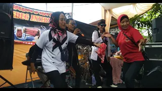 Download wangsit Siliwangi,pajeujeut medley VOC.nendi edeg \u0026 Dino berebet live junti katapang MP3